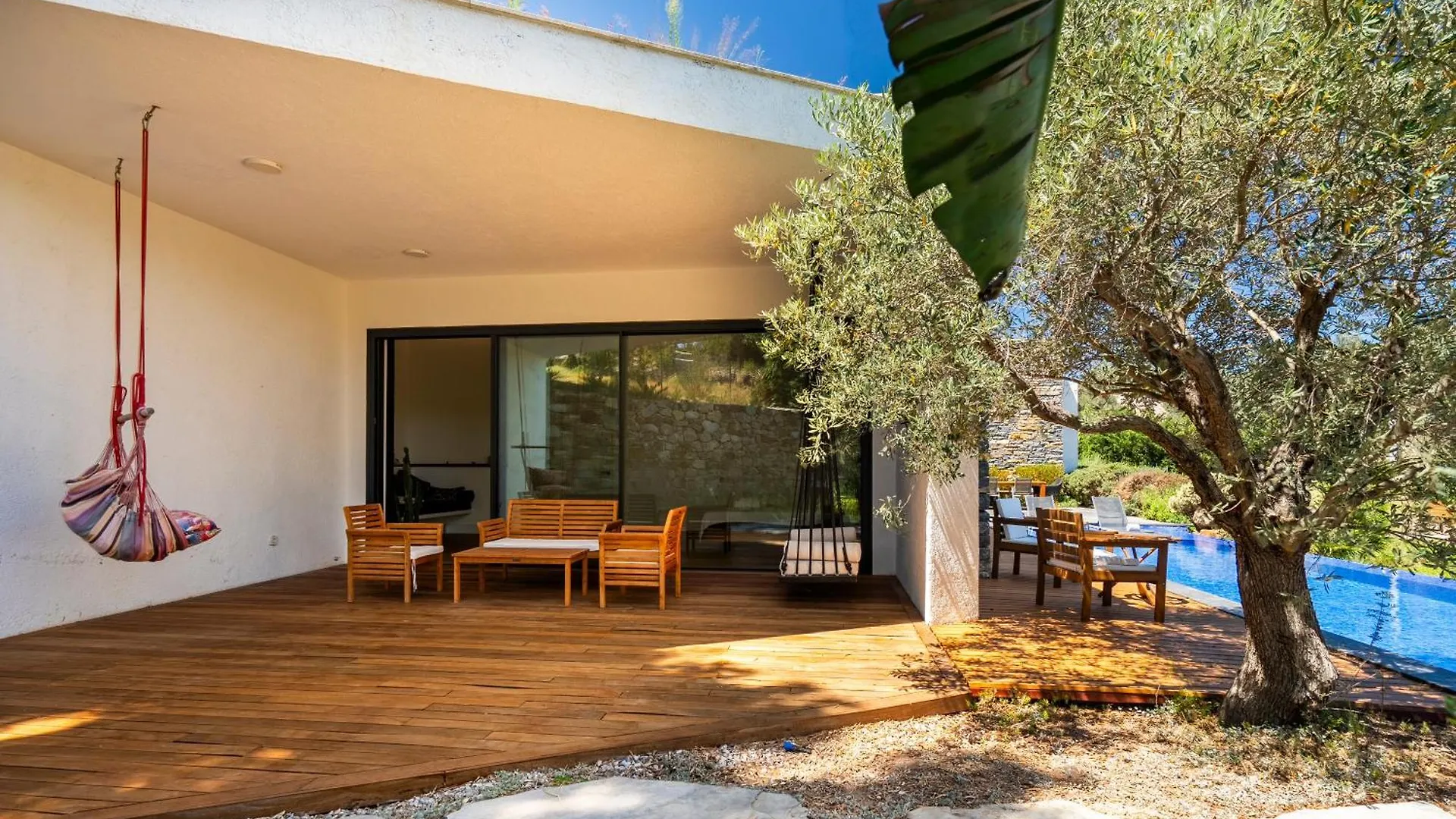 Bodroombnb Fully Private Villa In Yalikavak For 20 Guests ,2 Pools & Botanical Garden Ideal For Events, Families & Friends Gokcebel