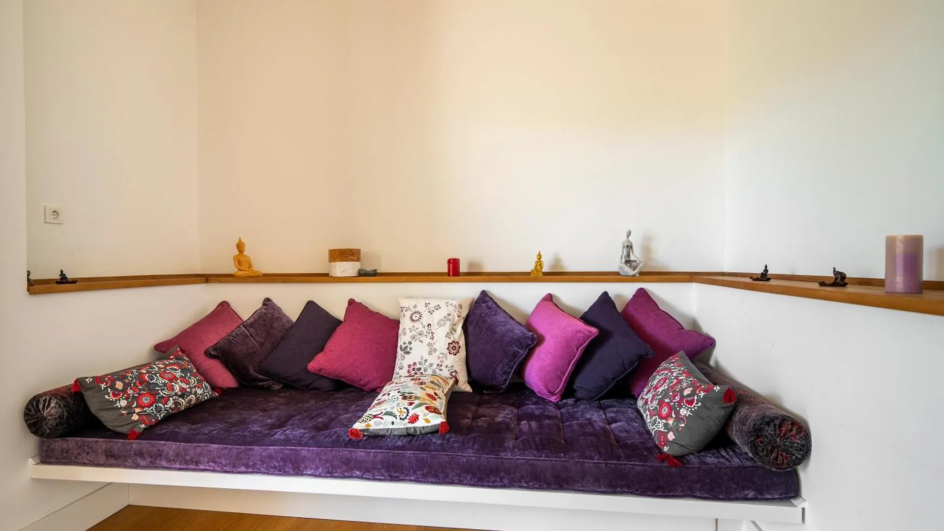 Bodroombnb Fully Private Villa In Yalikavak For 20 Guests ,2 Pools & Botanical Garden Ideal For Events, Families & Friends Gokcebel