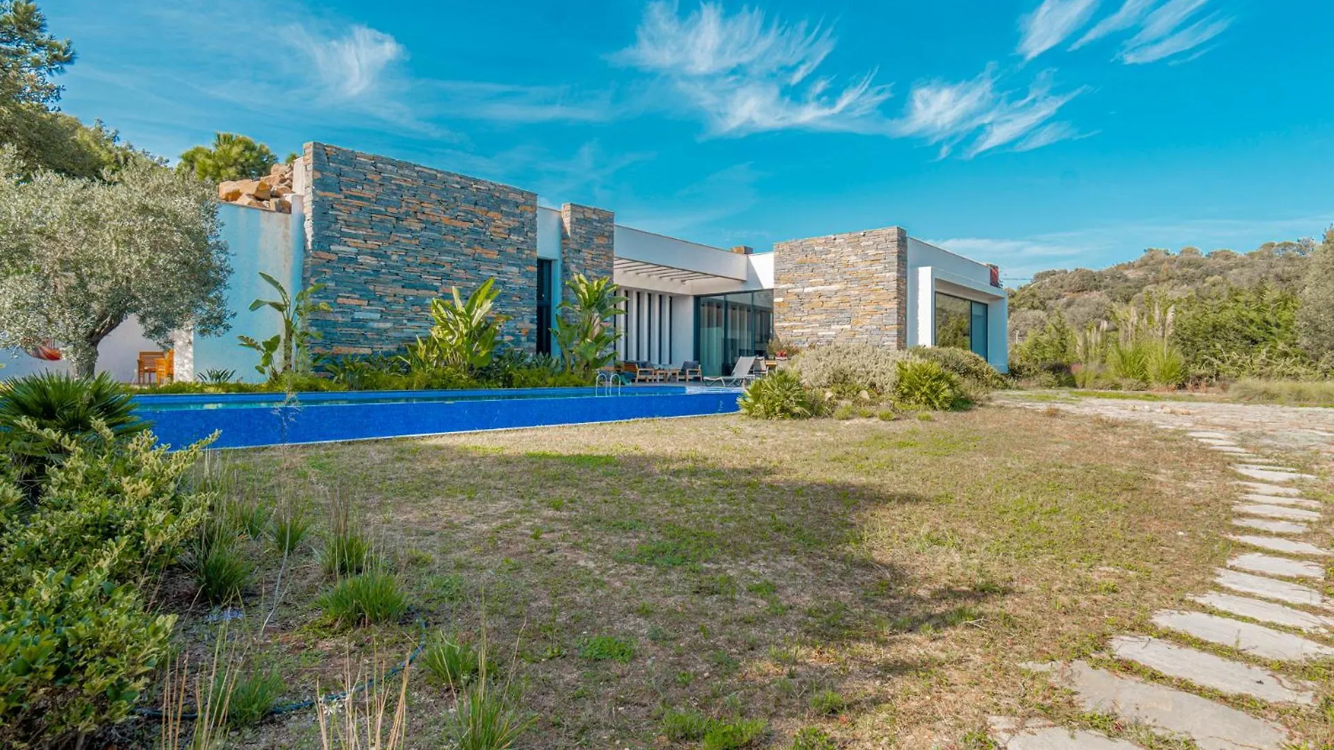 Bodroombnb Fully Private Villa In Yalikavak For 20 Guests ,2 Pools & Botanical Garden Ideal For Events, Families & Friends Gokcebel  Turecko