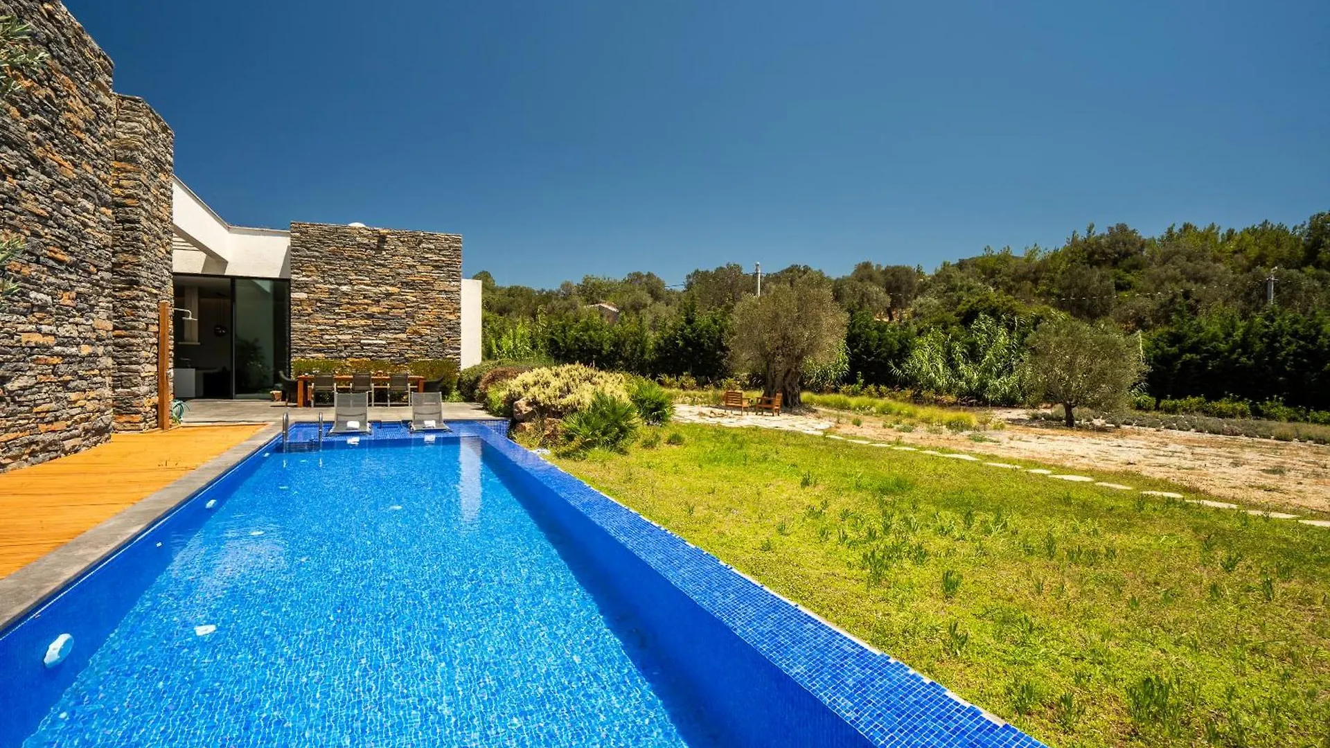 Bodroombnb Fully Private Villa In Yalikavak For 20 Guests ,2 Pools & Botanical Garden Ideal For Events, Families & Friends Gokcebel  Gokcebel (Bodrum)